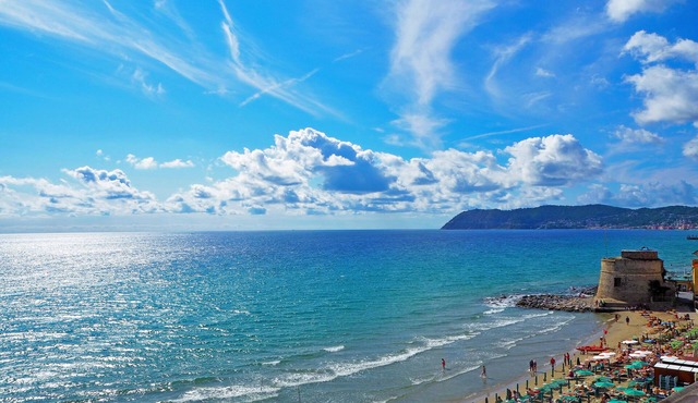 Paradiso Al Mare Terrace and Shared Pool