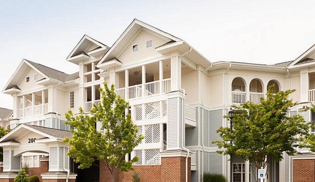 Parkside Williamsburg Resort, 1br deluxe villa, free WiFi and parking.