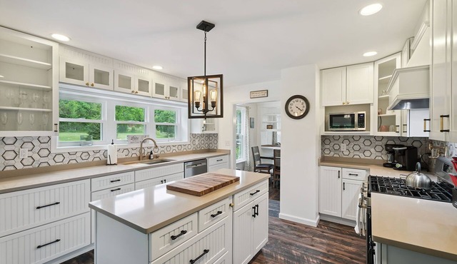 Perfect location for exploring Seneca Lake!
