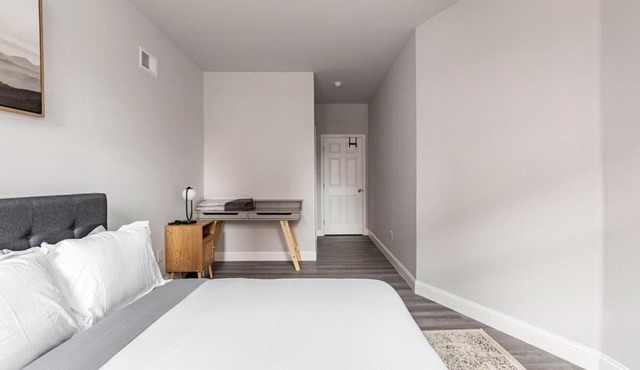 Philly Getaway - Chic Stay Near Center City