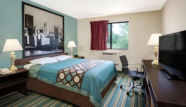 Pittsburgh Royal Hotel