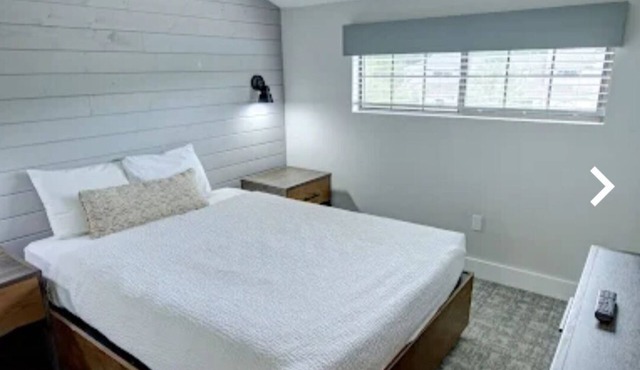 Poconos Getaway - 295/Nt Escape to the Poconos with this cozy relaxing retreat!