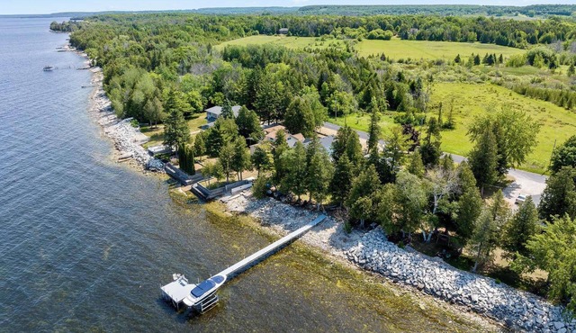 Private 100' Waterfront, 4BR - Heidaway Cottage