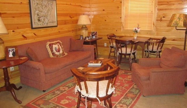 Private & Quaint Barn-Cottage only 6.9 miles from the Oxford Square!