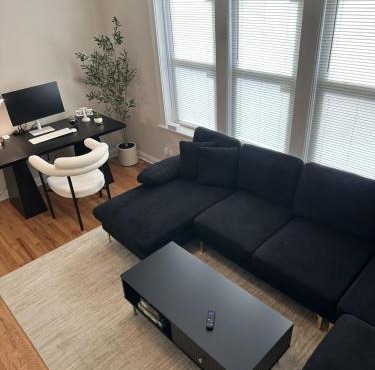 Private Workspace Sleeps4 Modern Stylish Stay