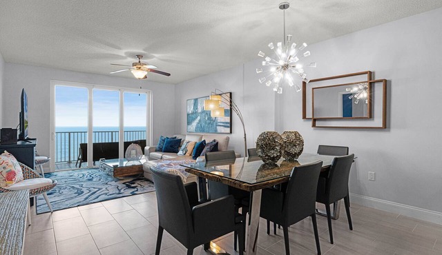 Professionally Designed & Decorated Luxury Oceanfront Paradise