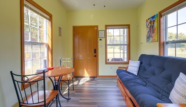 Quiet Millington Tiny House Near Naval Air Base!
