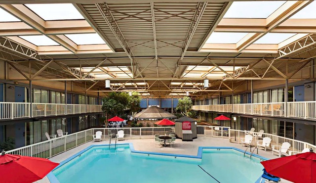 Ramada by Wyndham Clarion