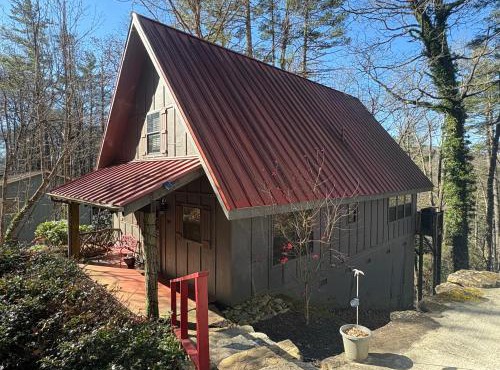 Red Top Tree House