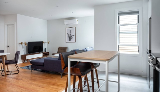 Renovated Luxury Three Bedroom Greenpoint Condo!