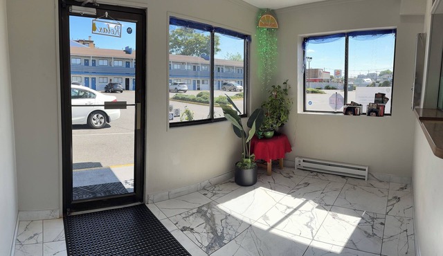 Ritz Motel