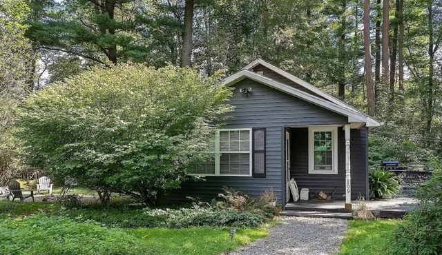 Romantic Bungalow Amongst the Pines