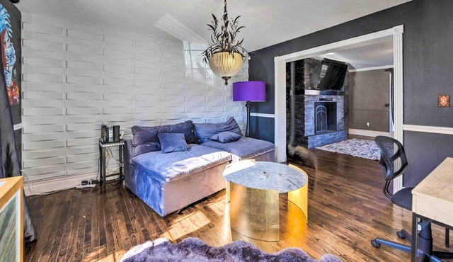 Saint Charles House Near Historic Downtown!