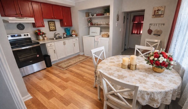 Sandcastle Downtown I Laundry -Smart TV- Kureg- Near YMCA Highway & Hospitals