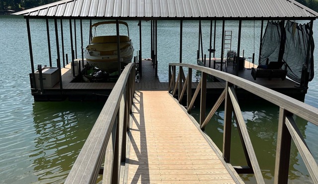 Secluded Seneca/Clemson Lake Hartwell Waterfront, 3 miles to CU