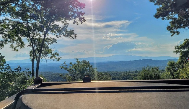 Sky Blue View - Spectacular views, hot tub, game room, location & comfortable!