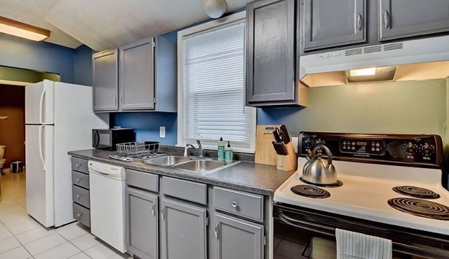 Spacious 3BR INDY Home! Patio & W/D!