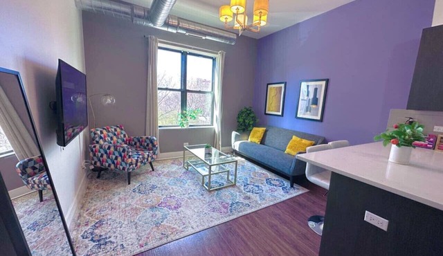 Spacious 3BR Smoke Ok | McCormick & UIC Campus