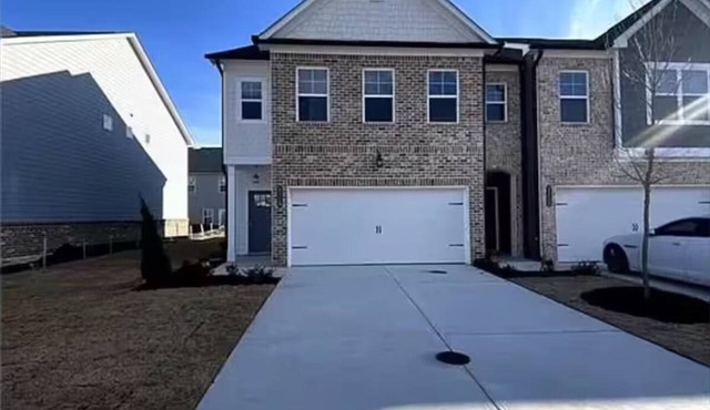 Spacious 4BR Townhome Near Atlanta Pet-Friendly