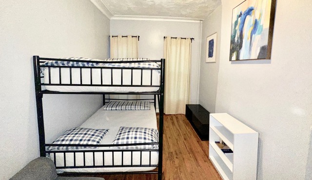 Spacious and Cozy room