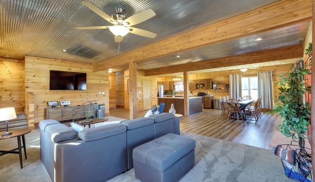 Spacious Franklin County Retreat on 80 Acres!