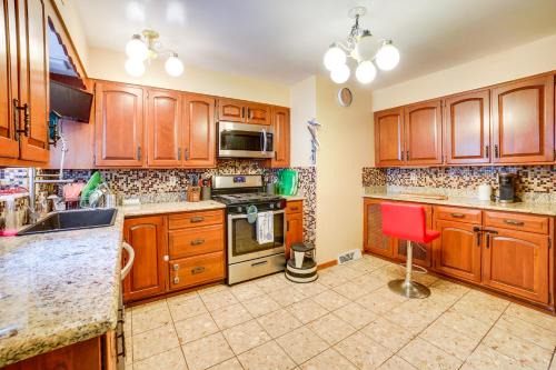 Spacious Pittsburgh Rental: Walk to Frick Park!