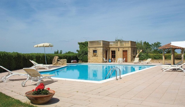 Stunning apartment in Pomarance PI with swimming pool