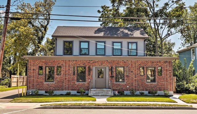 Updated Downtown Red Bank Home 5 Mi to Beach!