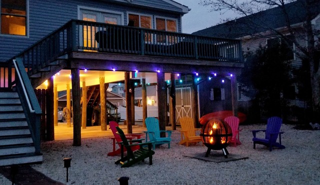 WATERFRONT - Perfect location for a getaway !