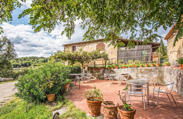 2 bedroom accommodation in Gambassi FI