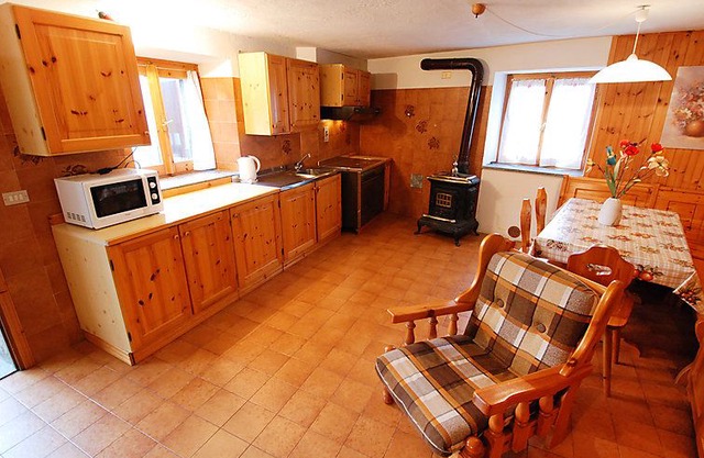 2 bedroom Apartment, sleeps 5 in Ville Sur Sarre