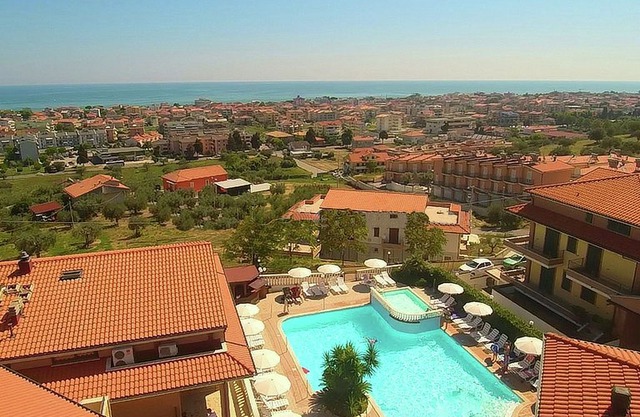Cosy Holiday Home in Tortoreto near Sea