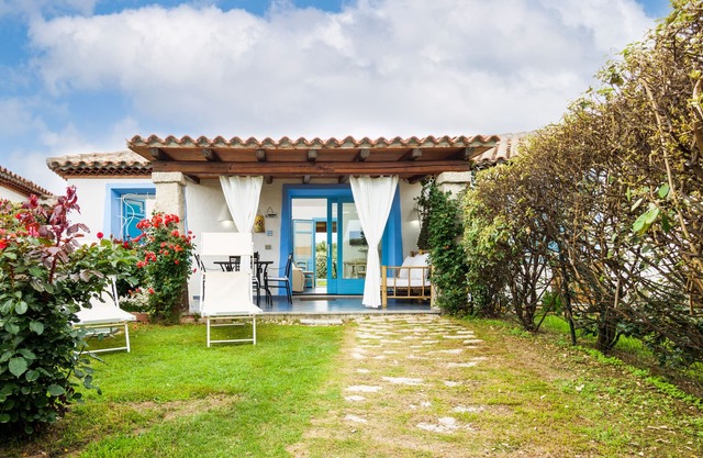 Holiday Home 'Villetta Maestrale 500 Mt Dal Mare' with Private Terrace, Private Garden and A/C