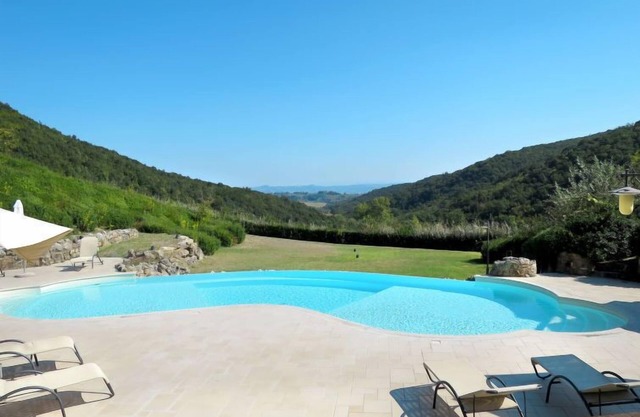 La Grotta dell'Eremita by Interhome