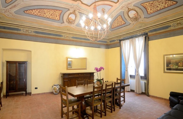 Palazzo Centro - Luxory four-room apartment with balcony