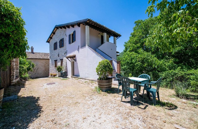 Peaceful Holiday Home in Sellano with Pool