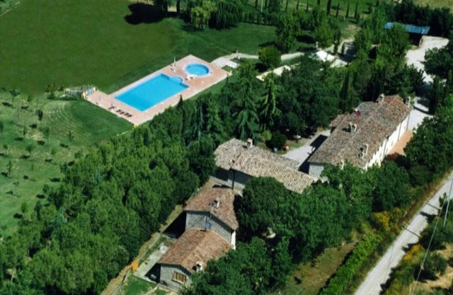 Gorghe Valmarino Residence Umbria Perugia Swimming 