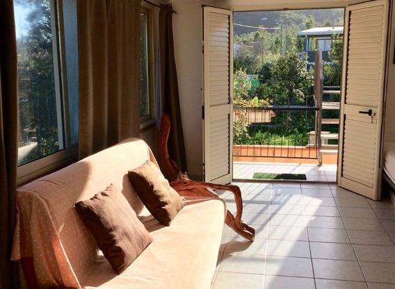 San Giovanni: spacious apartment 400 meters from the sea with garden and parking space