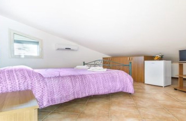 Vacation rentals Paradise beach 8km from Cefalù transfer car and scooter rental