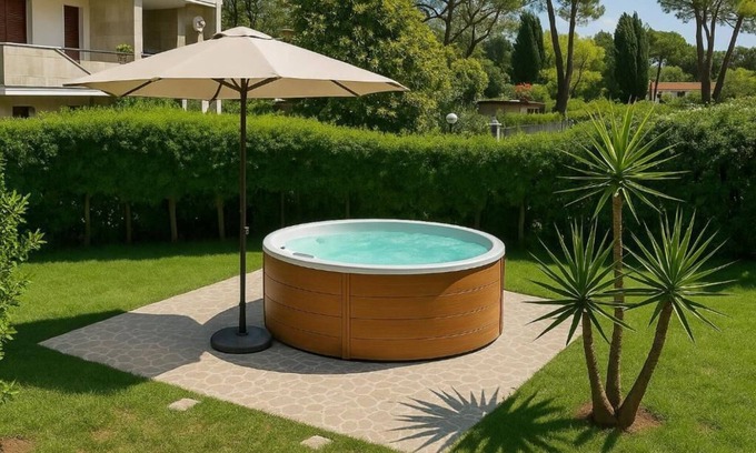 Mosciano Sant'Angelo House | 10 minutes from the sea. Villa with swimming pool, hot tub and relaxation room.