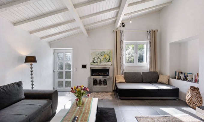 Pietrabruna Apartment | 100 m² Apartment ∙ 2 bedrooms ∙ 4 guests