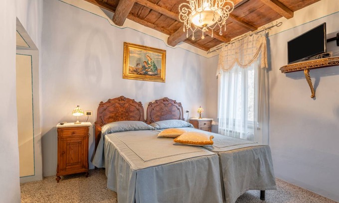 Molazzana Apartment | 100 m² Apartment ∙ 2 bedrooms ∙ 5 guests