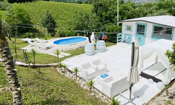 Castel Campagnano House | 100 m² Farmhouse ∙ 4 bedrooms ∙ 8 guests