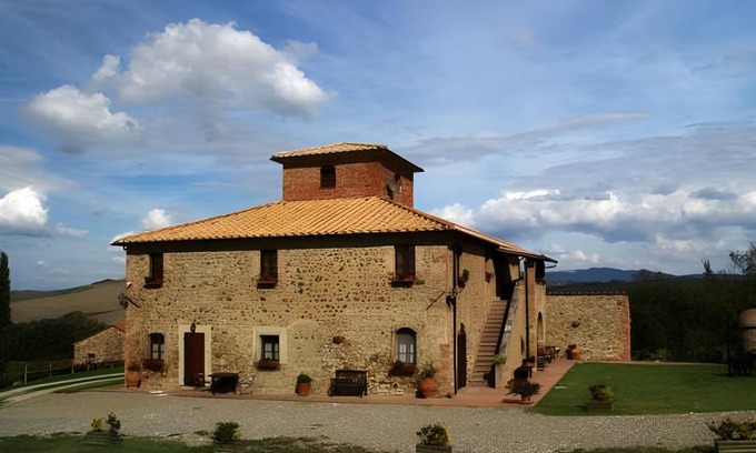Lajatico House | 100 m² House ∙ 3 bedrooms ∙ 127 guests