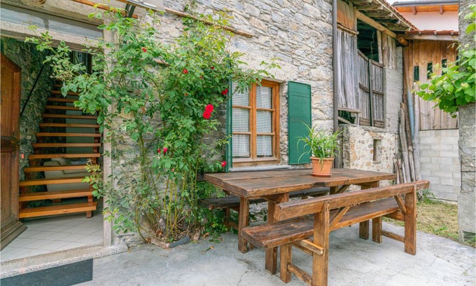 Loco House | 100 m² House ∙ 4 bedrooms ∙ 7 guests