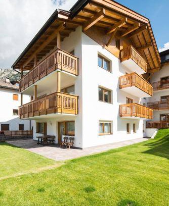 Selva di Val Gardena Apartment | 100 m² Serviced apartment ∙ 3 bedrooms ∙ 11 guests