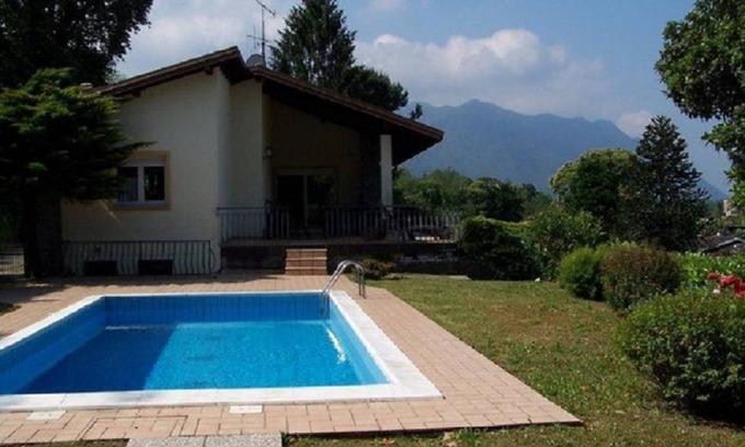 Brezzo di Bedero Villa | 100 m² Villa ∙ 2 bedrooms ∙ 4 guests