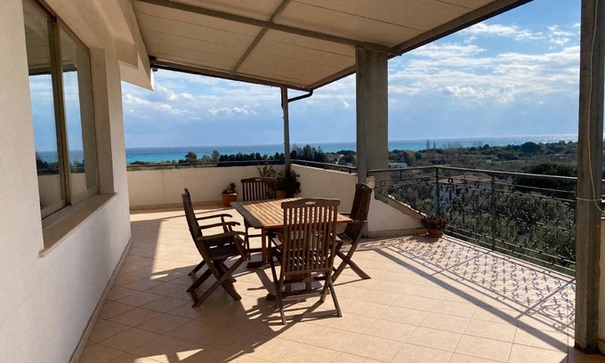 Badolato Marina Apartment | 110 m² Apartment ∙ 2 bedrooms ∙ 4 guests