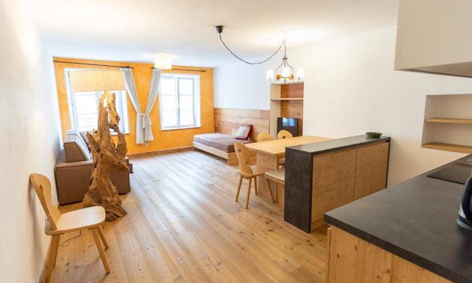 Brunico Apartment | 110 m² Apartment ∙ 2 bedrooms ∙ 8 guests