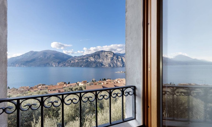 Assenza House | 110 m² House ∙ 3 bedrooms ∙ 6 guests